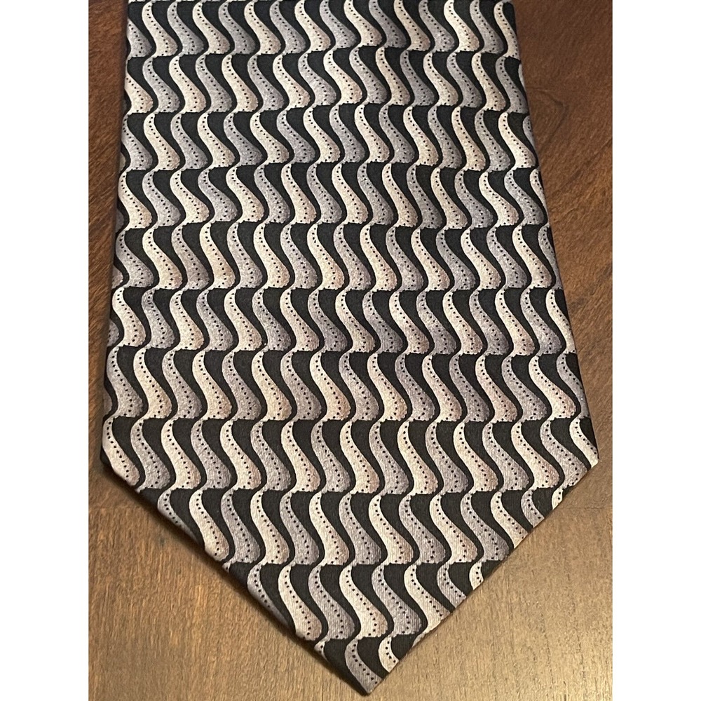 Jimmy v Hand Made 100% Silk Men’s Neck Tie Made In China